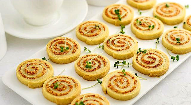 Biscuits à la saucisse et au fromage (pack. 10 pcs.)